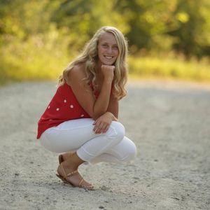 Meet your Posher, Abigail